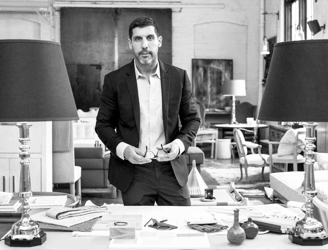 Eduardo Ardiles in the Studio Edo workshop